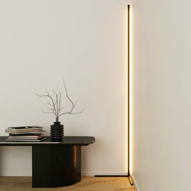 Minimal Warm Lamp