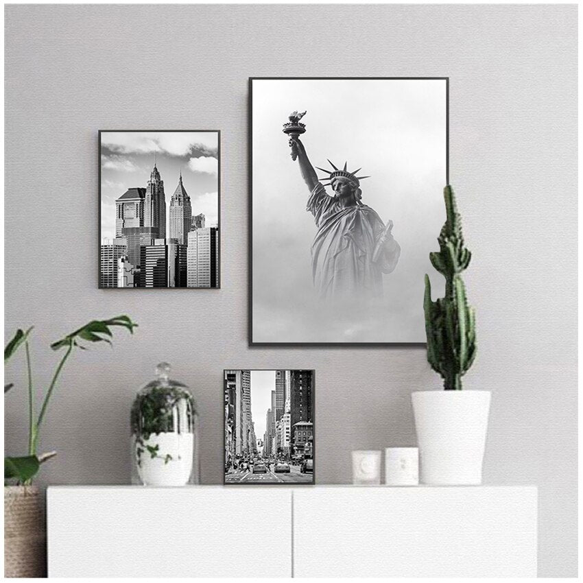 New York Statue Of Liberty Black and White Canvas Art