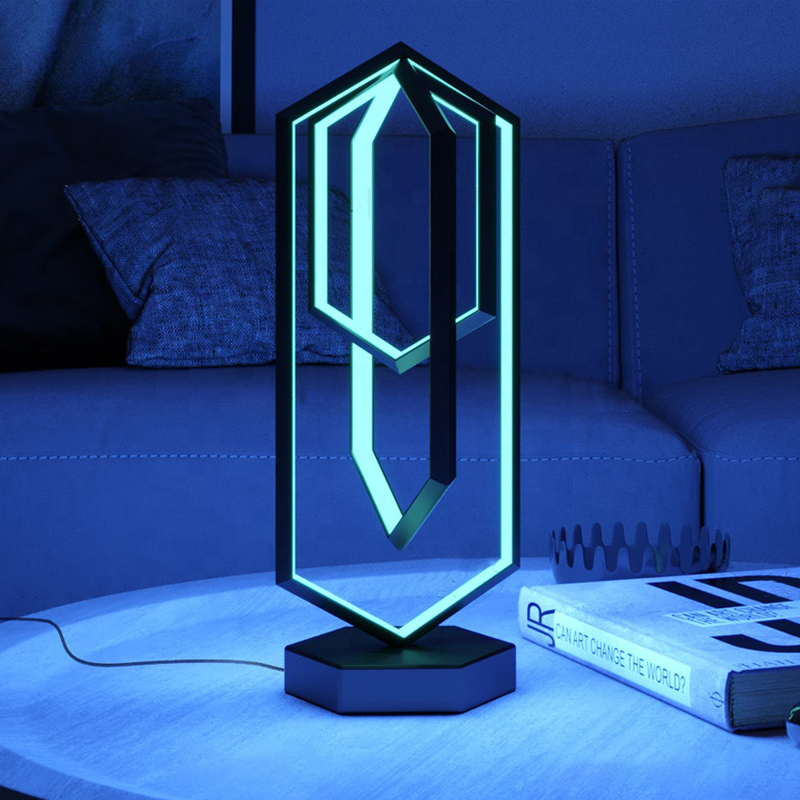 Geometric Table Lamp