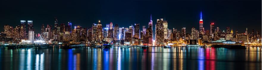 Night Skyline Of Manhattan Canvas Art