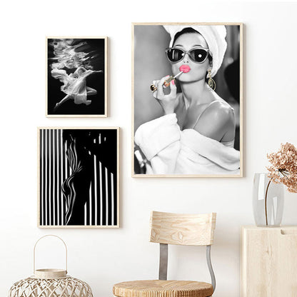 Black and White Fashion Woman Canvas Art