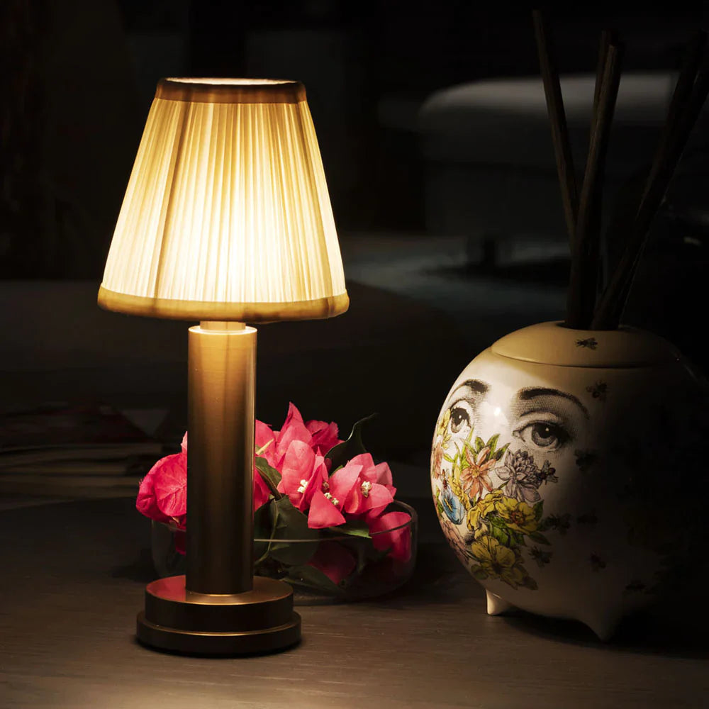 Standy™ Cordless Table Lamp