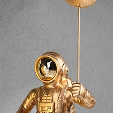 Astronaut Planet Balloon Statue