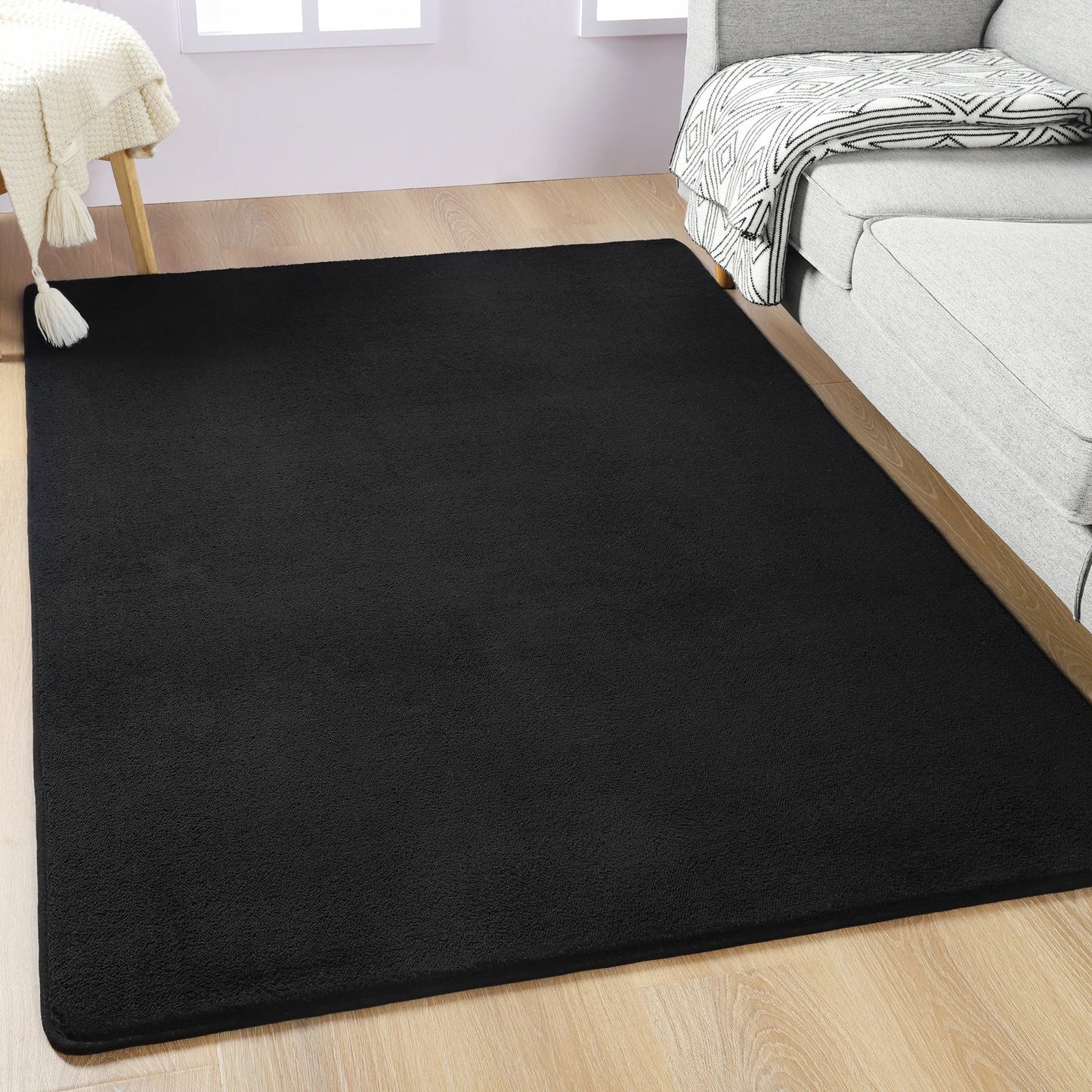 Luxury Black Indoor Rugs