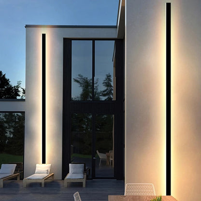 Outdoor LED Wall Lamp with IP65 Minimalist Design and Atmospheric Illumination