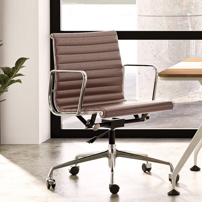 Eames Aluminum Group Office Chair